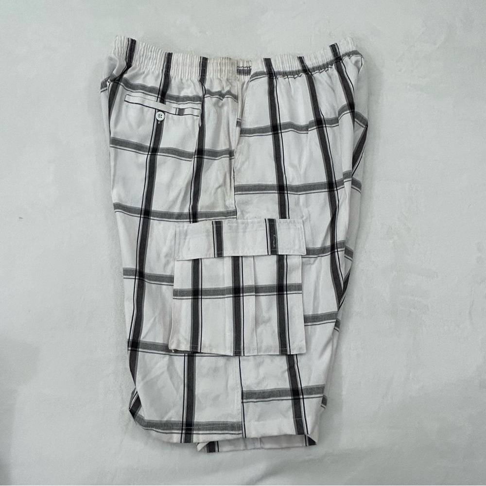 Shaka Wear White Plaid Relaxed Fit Casual Cargo Hybrid Baggy Shorts Pants Men